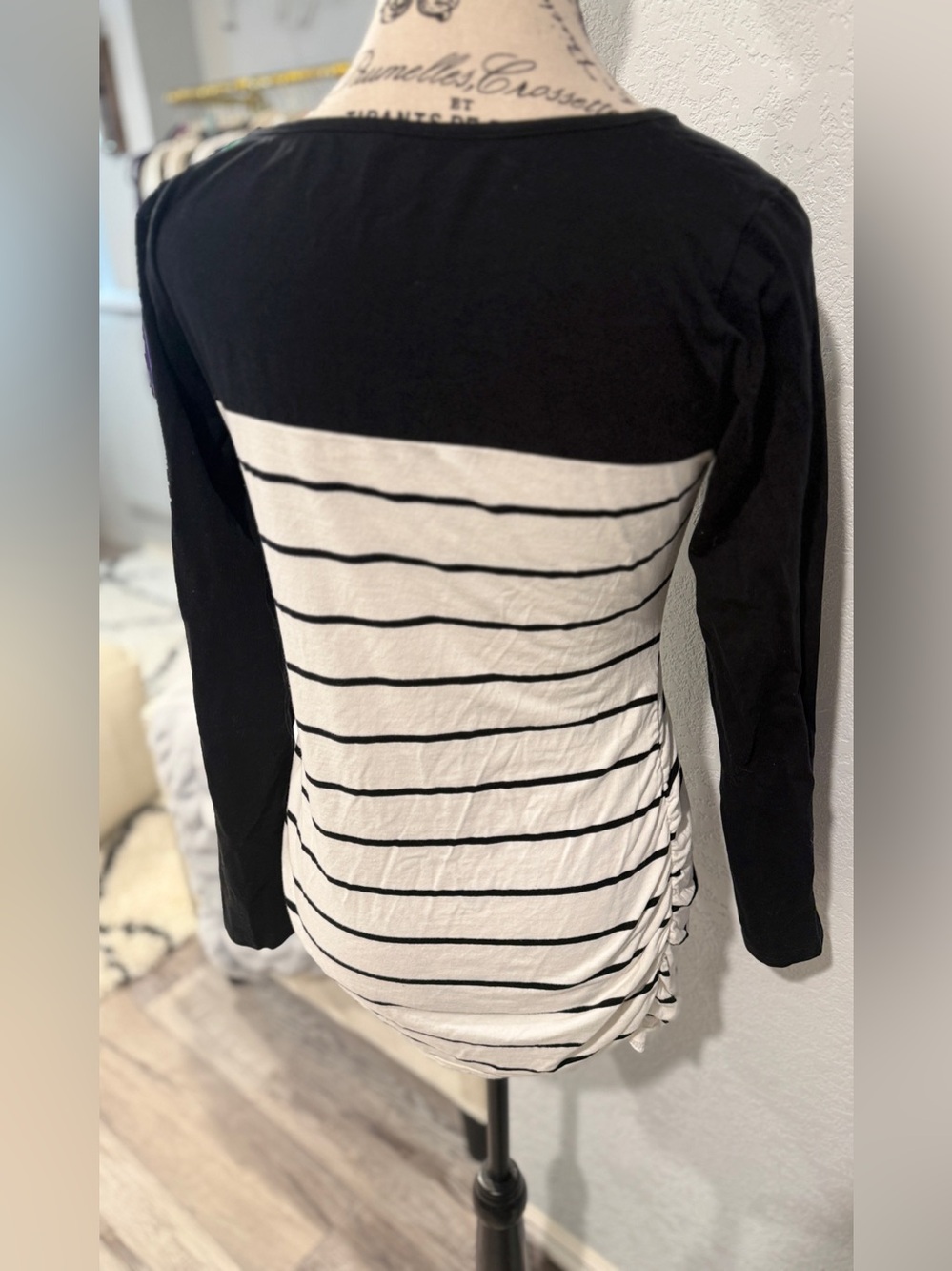 Maternity Striped Long Sleeve Top Medium Black Ivory Ruched Pregnancy Shirt - Picture 5 of 7
